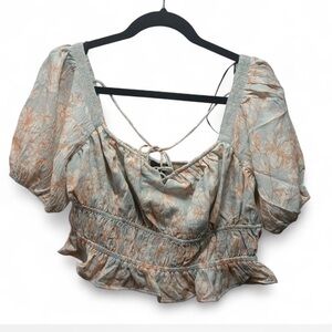 ✨NWT Forever 21 Puff Sleeve Crop Blouse